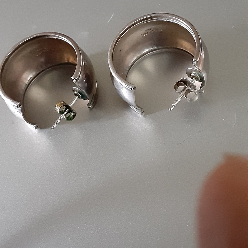 Sterling silver hoops - Picture 4 of 5